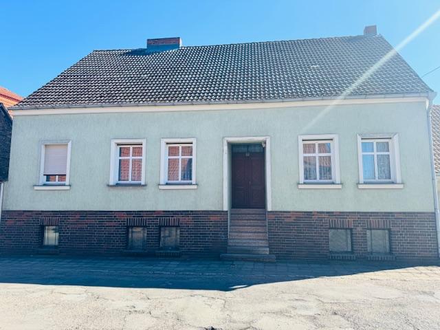 Das schlichte Wohnhaus...