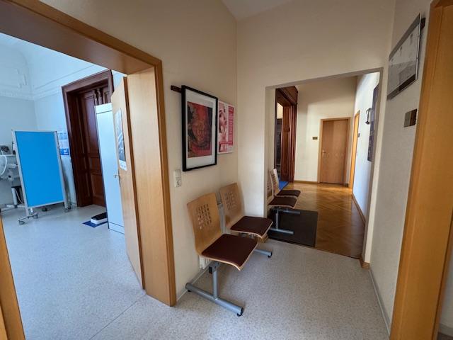 Zu den Praxisräumen