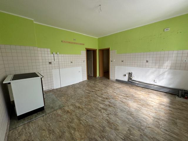 Gleich rechts die Küche...